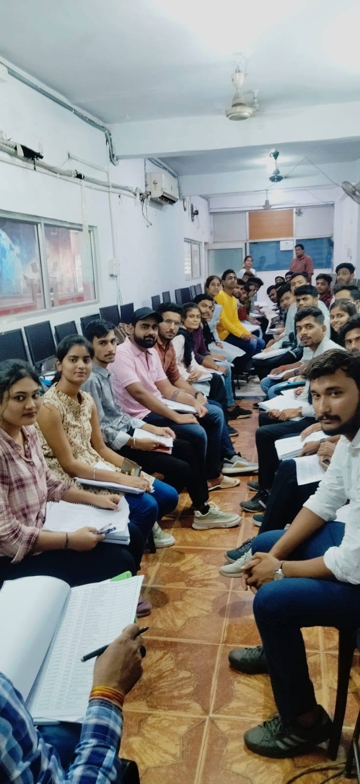 SVIT classroom learning session